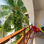 2 Bedroom Condo With Pool & Gym - At Quadra Alea - Xaman 201