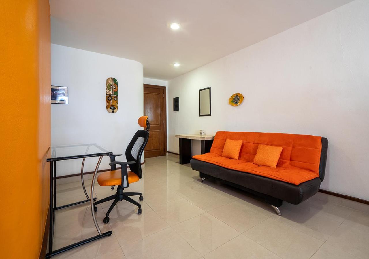 2 Bedroom With Pool & Gym - At Quadra Alea - Xaman 201